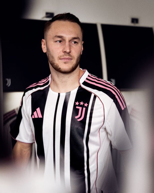 25/26 Juventus Home Jersey
